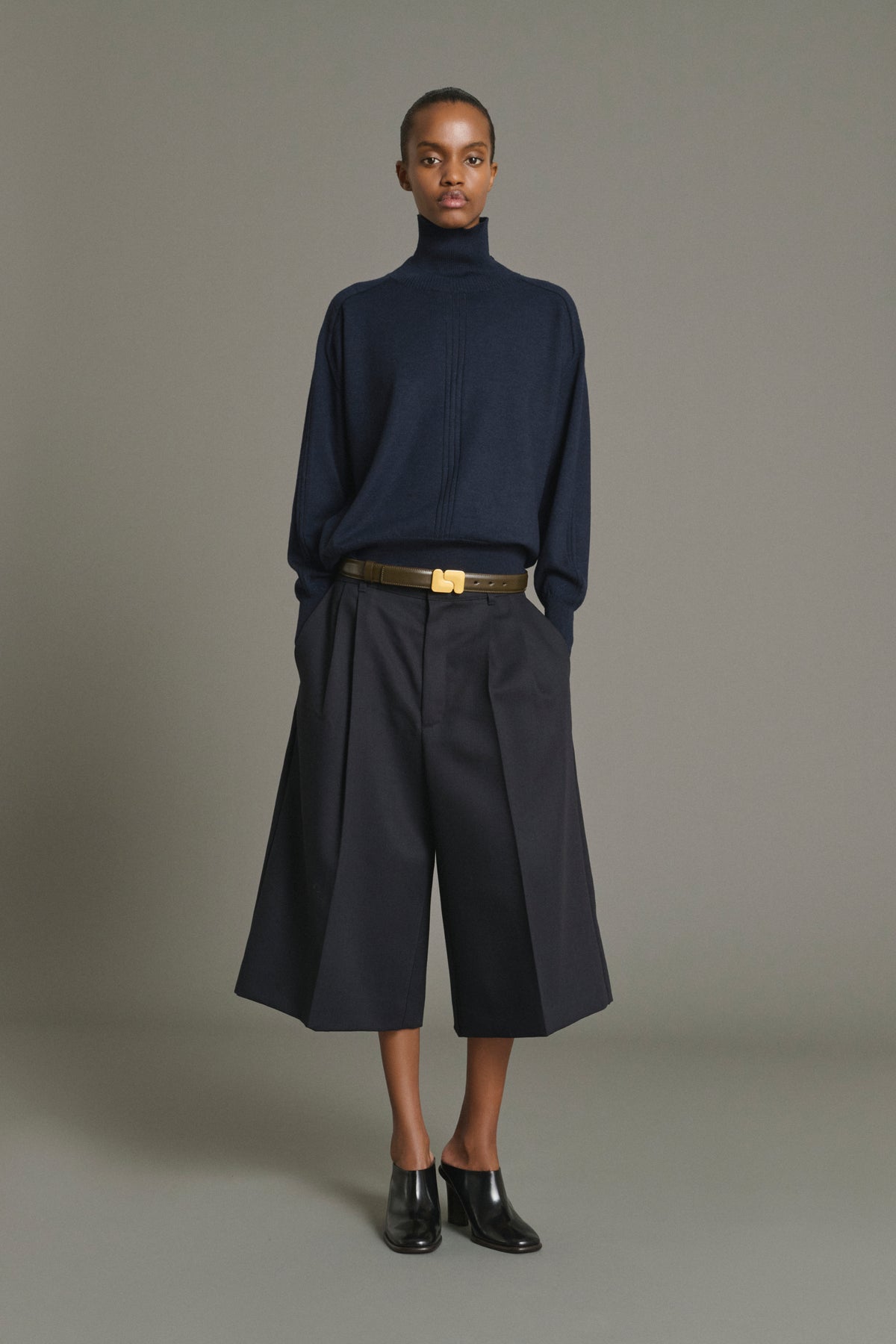 Nord Navy Merino Wool Oversized Roll collar Pullover - Soeur vue 4